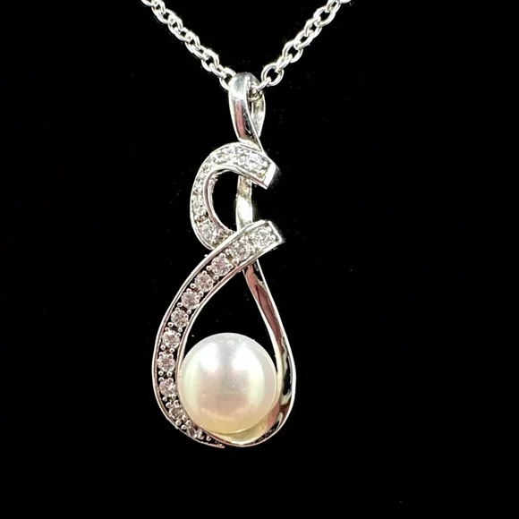 Vintage Honora Sterling Silver Infinity‑Curve Pearl Pendant Necklace - Picture 3 of 7
